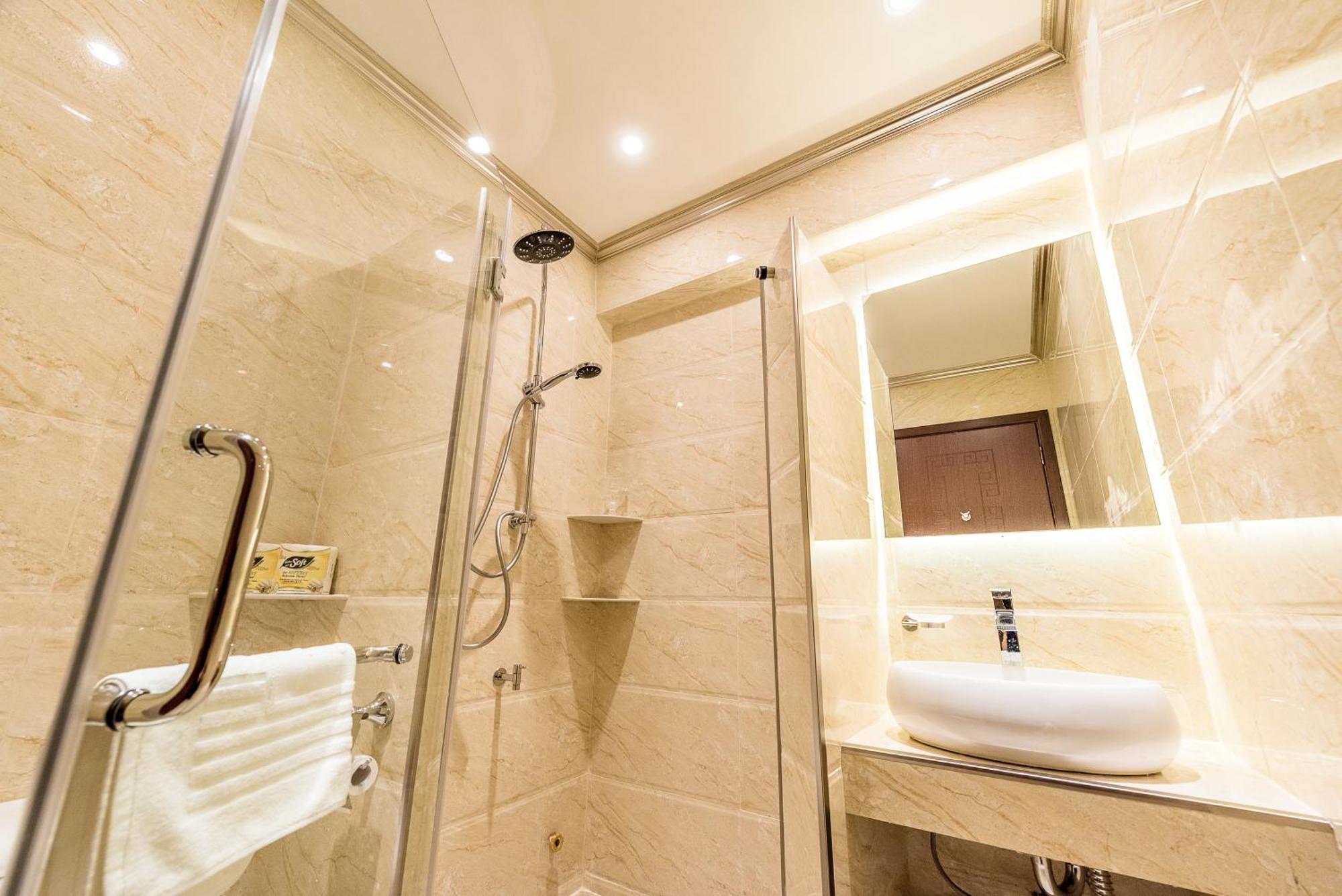 קוטה קינבלו Cj Residence - Opposite Public Bank Centre Point מראה חיצוני תמונה